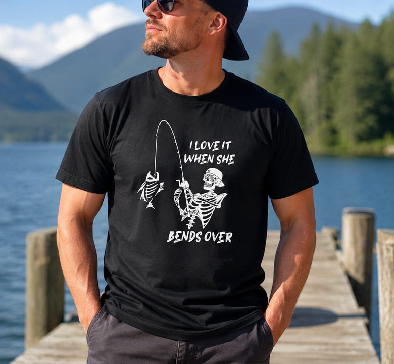 When She Bends Over Skeleton Fishing Tee